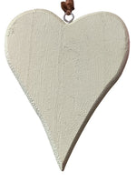 Lade das Bild in den Galerie-Viewer, Holzherz weiß – 6er Set – ca. 15 cm – Dekorative Herzen zum Hängen – Landhaus &amp; Hochzeitsdeko Fensterhänger
