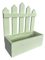 Lade das Bild in den Galerie-Viewer, Holz-Pflanzkasten Zaun-Optik grün – 23 × 10 cm – Höhe 27 cm – Mit Folie ausgelegt – Dekorativer Kräuter- &amp; Blumenpflanzkasten
