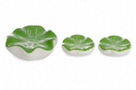 Lade das Bild in den Galerie-Viewer, Lotusblatt aus Porzellan 3er Set schwimmende Dekoration grün Ø 6–8cm Teichdeko Wasserschale Garten- und Wohnaccessoire
