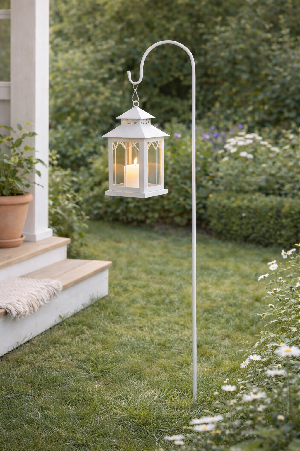 Metall Stab mit Haken H110cm – Rankstab / Hirtenstab aus Metall – Weiß – Gartenstab für Deko, Pflanzen & Laternen Gartenstecker