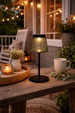 Lade das Bild in den Galerie-Viewer, Solar Tischlampe LED 16x H19cm matt Schwarz Metall Outdoor &amp; Indoor Warmweißes Licht – Kabellos &amp; Wetterfest
