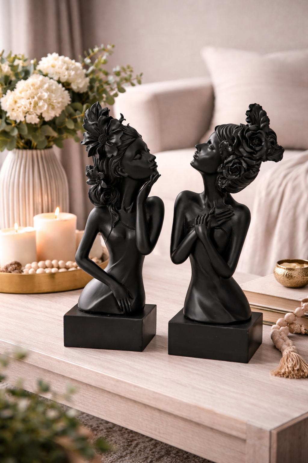 Büste Frauenfigur 2er-Set – Skulptur aus Polyresin – Schwarz matt – Moderne Dekoration Wohnbereich – 15 × 12 × 45 cm Figur