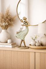 Lade das Bild in den Galerie-Viewer, Skulptur Mutter mit Kind HILDA H28,5 cm Polyresin
