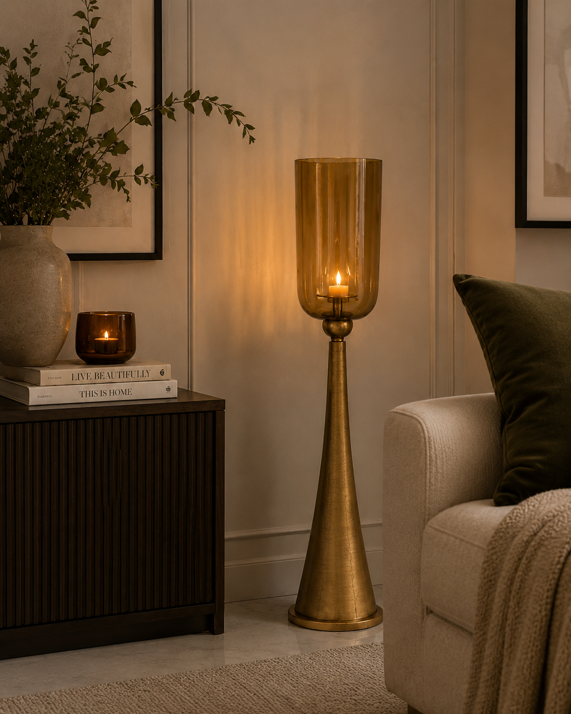 Kerzenständer Säule Gold mit Glas Hurricane – Windlicht aus Metall & Glas – H78 / H93 / H110 cm – Eleganter Boden-Kerzenhalter für Wohnzimmer, Flur & Eventdekoration 3Größen wählbar