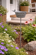 Lade das Bild in den Galerie-Viewer, Futterplatz Metall grau Vintage Ø19x16xH10cm L95cm Futterstation Vogeltränke
