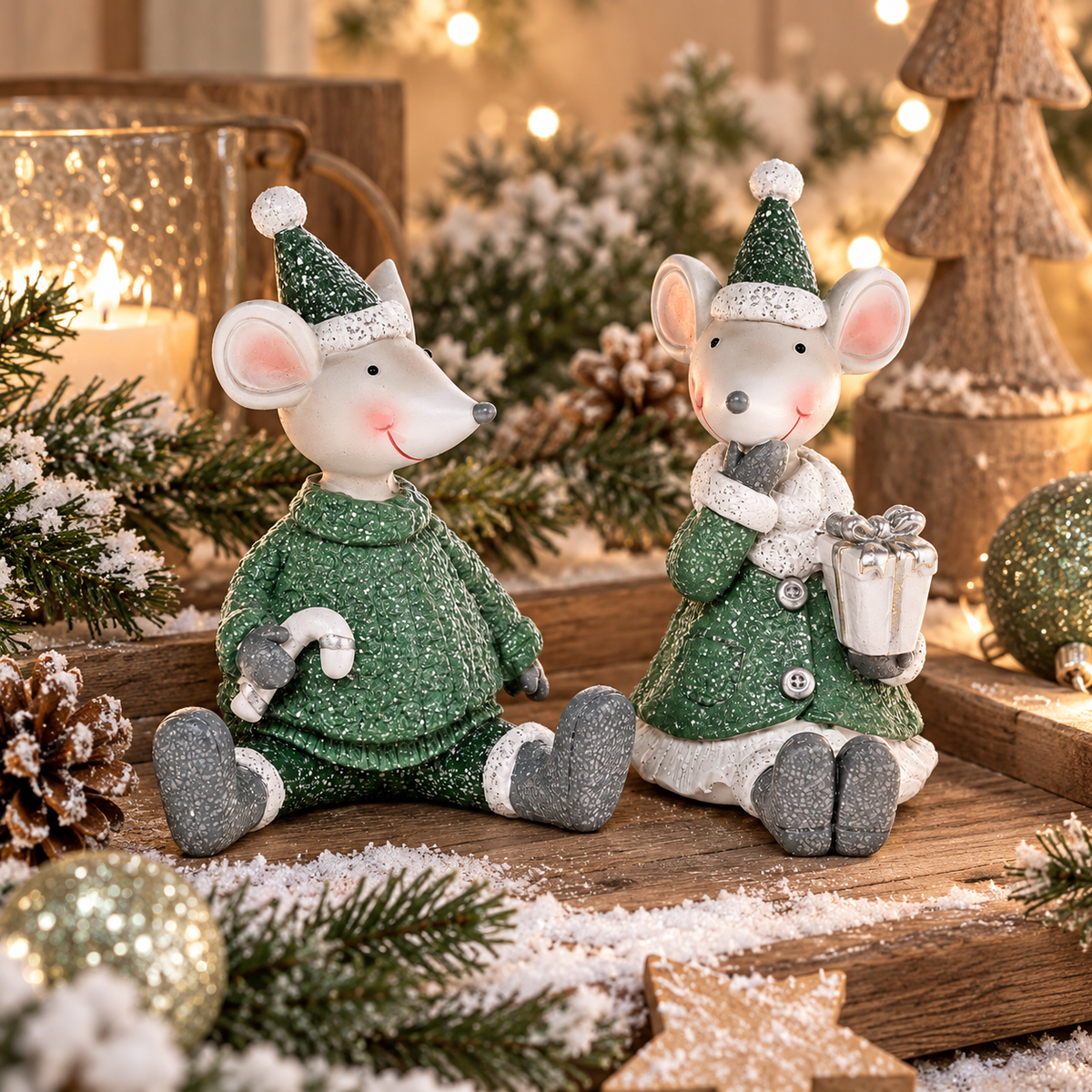 Deko Maus 2er Set 7,5 x 9 cm – Sitzende Maus aus Polyresin in Grau & Grün