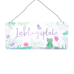 Lade das Bild in den Galerie-Viewer, Spruchschild "Lieblingsplatz" Schild aus Metall – Geprägt – Dekoschild für Haus &amp; Eingang – ca. 30 x 13 cm Dekoschild Garten
