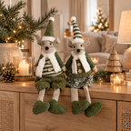 Maus Fily 2-fach sortiert – 9,5 x 6,5 x H 39 cm – Polyester – Dekorative Mausfigur mit hängenden Beinen – Weihnachts- & Winterdeko