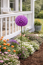 Lade das Bild in den Galerie-Viewer, Gartenstecker Metall Allium XXL Deko lila "ArtFerro" Blütenkugel Ø29cm H140cm
