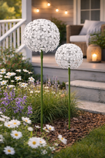 Lade das Bild in den Galerie-Viewer, Allium-Stecker Metall Gartenstecker weiß in 2 Größen
